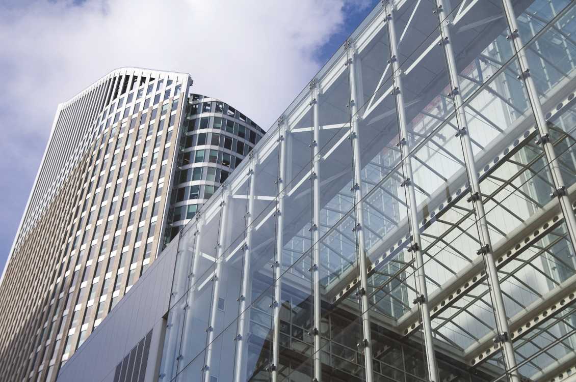宣城建筑玻璃贴膜的好处及功能特点